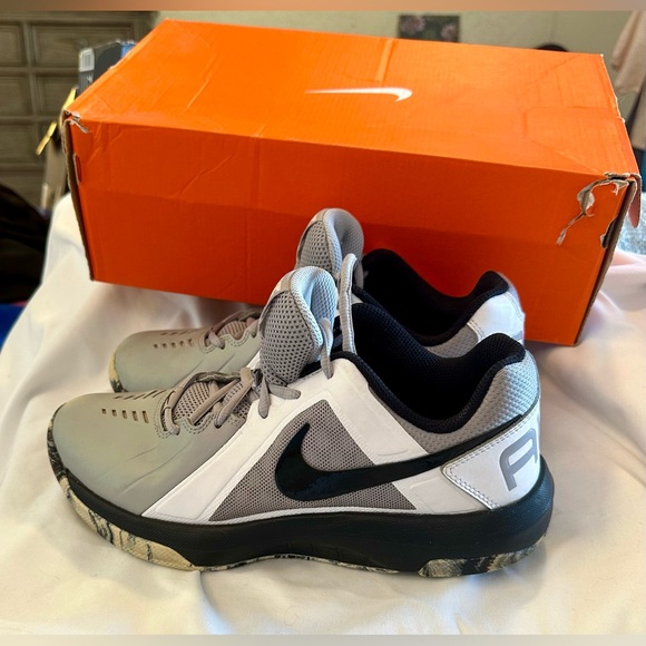 Nike Air Mavin Low Wolf Gray Metallic White Black Shoes 719924-005 Sz 7 With Box - Picture 6 of 10